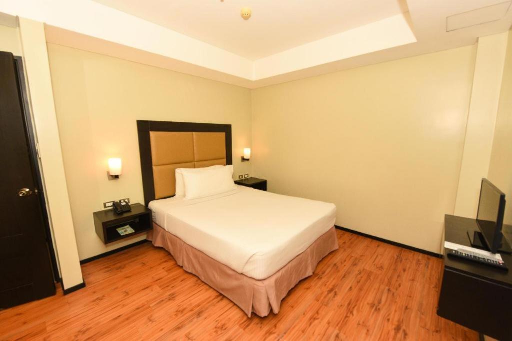 มอลเบอรี สวีท บิสซิเนส โฮเต็ล Hotel คากายันเดโอโร ภายนอก รูปภาพ