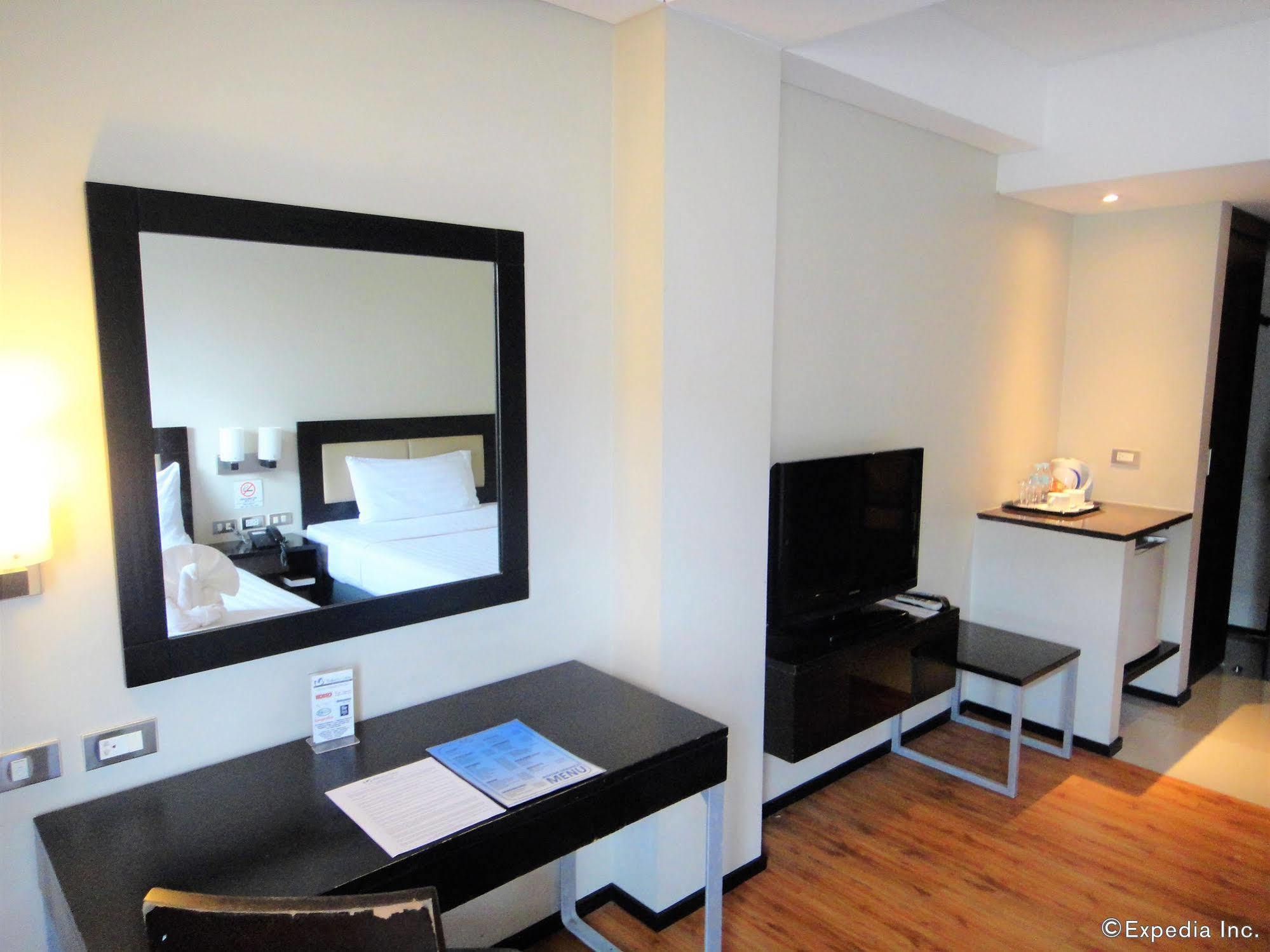มอลเบอรี สวีท บิสซิเนส โฮเต็ล Hotel คากายันเดโอโร ภายนอก รูปภาพ